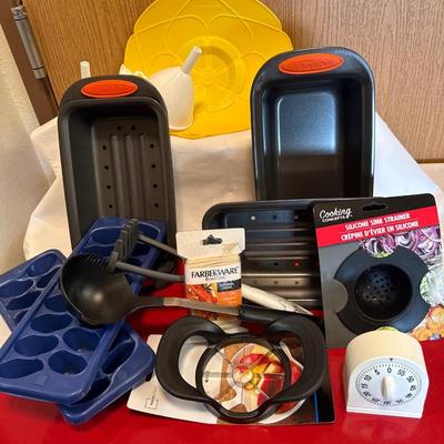 Rachael Ray Meatloaf pans plus