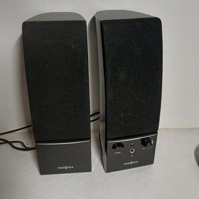 Sony Walkman with case, Insigna Computer speakers, Del Ton ergonomic wireless Keyboard and wireless Arteck mouse
