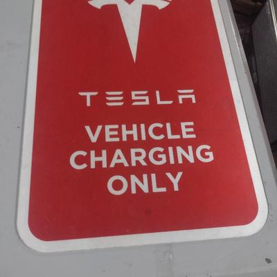 Single Commercial Grade Tesla Vehicle Charging Only Sign