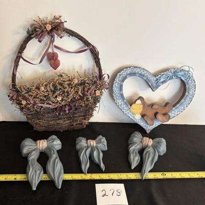 Wall Decor
