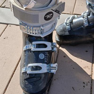 Rossignol Kelia Ski boots flex 50 last 104 Sensor concept comfort fit Kelia women specific design with storage bag - Includes Ski bag and...
