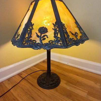 Antique 1920's H.J Peters co. Chicago slag glass shade table lamp