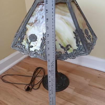 Antique 1920's H.J Peters co. Chicago slag glass shade table lamp