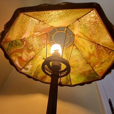 Antique 1920's H.J Peters co. Chicago slag glass shade table lamp