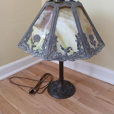 Antique 1920's H.J Peters co. Chicago slag glass shade table lamp
