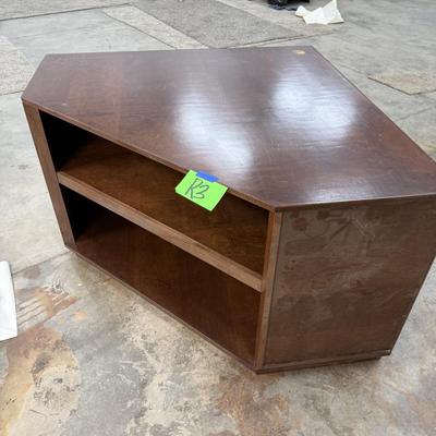 R3-large corner TV stand