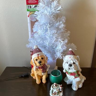 Fiber Optic White Tree, Golden Retriever & Westie