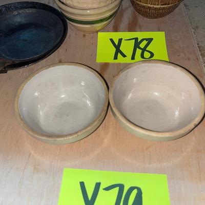 2 small bowls