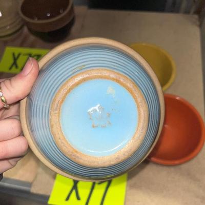 4 small bowls