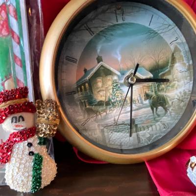 Christmas Aprons, Clock, Ornaments