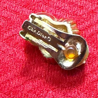 J5-Christian Dior Vintage Clip-On Earrings