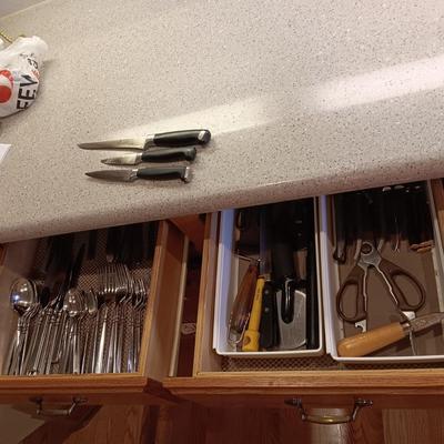 ONEIDA FLATWARE WITH SERVING PIECES, SOME KITCHEN UTENSILS AND CUTLERY