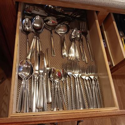 ONEIDA FLATWARE WITH SERVING PIECES, SOME KITCHEN UTENSILS AND CUTLERY