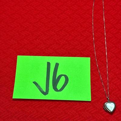 J6-925 stamped sterling locket and chain