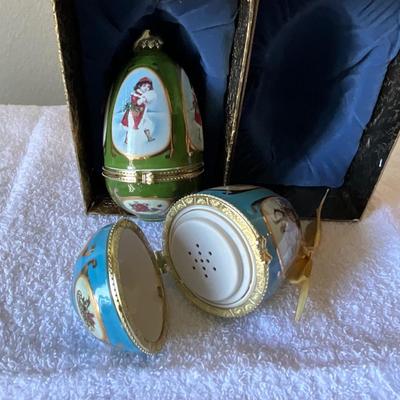 Musical Ornaments