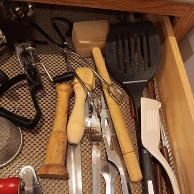 KITCHEN UTENSILS