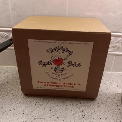 APPLE BAKER, CREPE MAKER, DOUBLE BOILER AND MORE