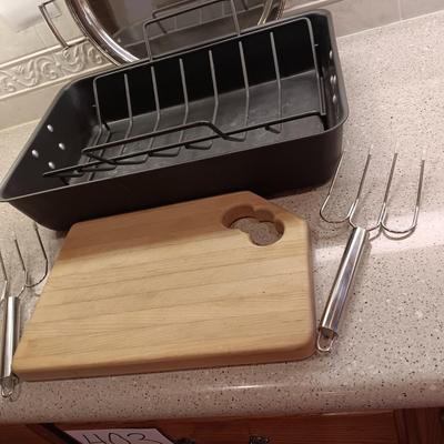 TEFLON ROASTING PAN, LARGE PLATTER WITH HANDLES, WOODEN CUTTING BOARD AND CARVING FORKS