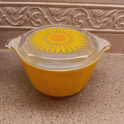 RETRO KITCHEN ITEMS