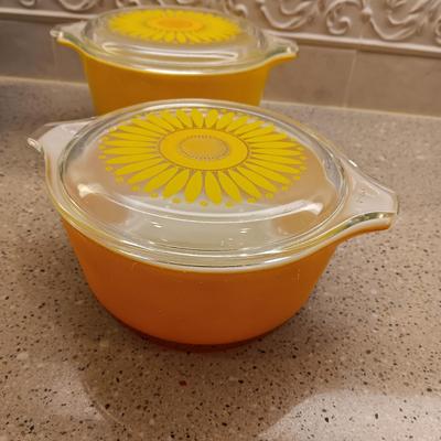 RETRO KITCHEN ITEMS