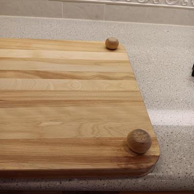 LARGE DUCKS UNLIMITED CUTTING BOARD, BLACK WALNUT SALAD BOWL & HOFFRITZ STEAK KNIVES