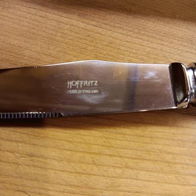 LARGE DUCKS UNLIMITED CUTTING BOARD, BLACK WALNUT SALAD BOWL & HOFFRITZ STEAK KNIVES