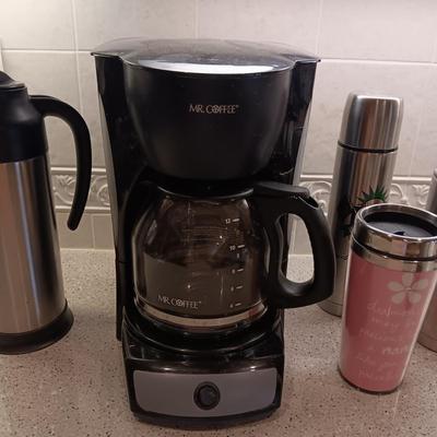 MR COFFEE BREWER, TRAVEL CUPS, BEAN GRINDER AND THERMOSES