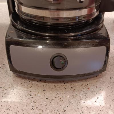 MR COFFEE BREWER, TRAVEL CUPS, BEAN GRINDER AND THERMOSES