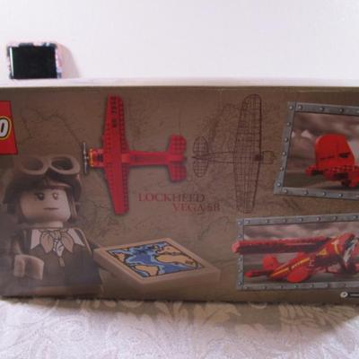 New Lego Amelia Earhart Tribute #40450