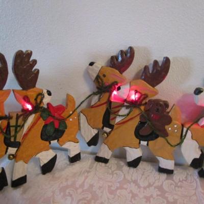 Wooden Santa, sleigh & reindeer hinged décor