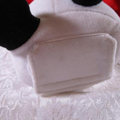Avon Tommy & the Talking Snowman, dance & sing