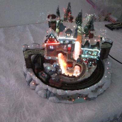 Fiberoptic Village with Train