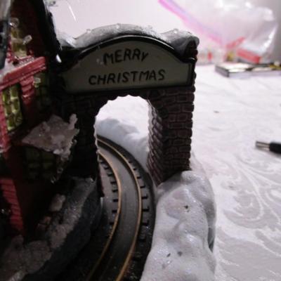 Fiberoptic Village with Train