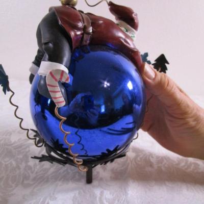 New Gazing Ball Stakes Santa