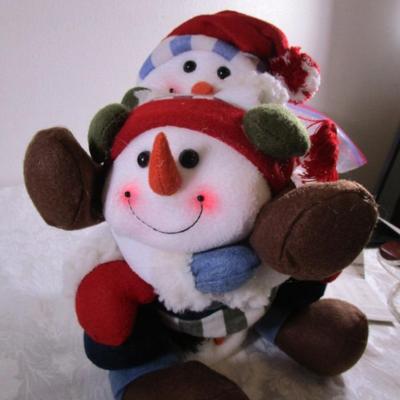 New "Snowy Holiday Friends" lighted talkding decor