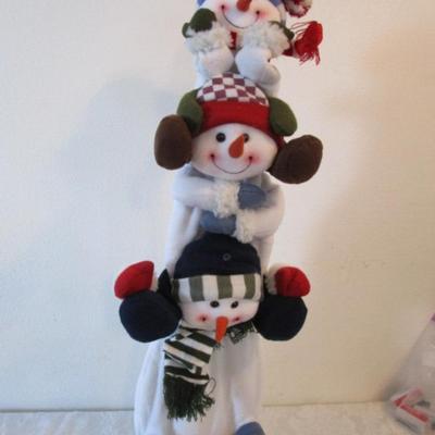 New "Snowy Holiday Friends" lighted talkding decor