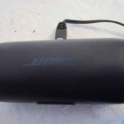 Bose sound sport free wireless earphones with charging case