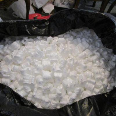 33 gal. bag of shipping styrofoam peanuts