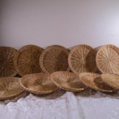 10 wicker paper plate holders