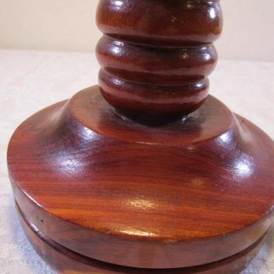 Vintagre hardwood pull-chain lamp