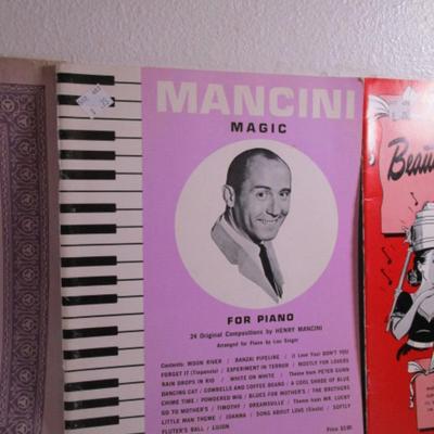 14 Vintage piano books