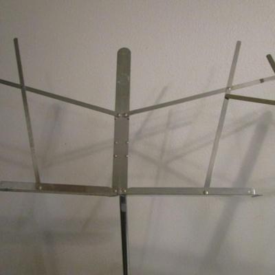 2 music stands