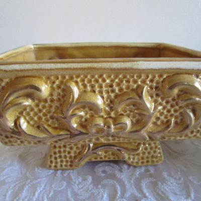 3 Vintage ceramic planters