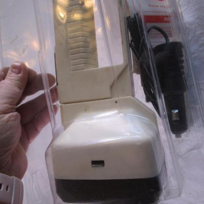 3 flashlights