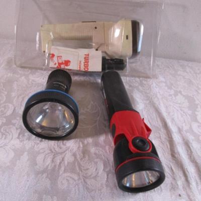 3 flashlights