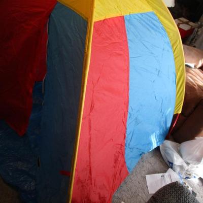 1 Multi-color tent
