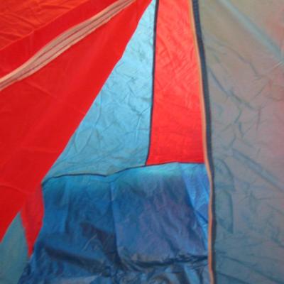 1 Multi-color tent
