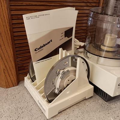 CUISINART FOOD PROCESSOR