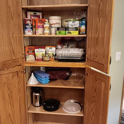 GROCERIES, TEA, DISPOSABLE BAKEWARE AND MORE