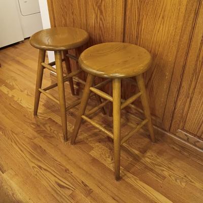 2 SOLID WOODEN BAR STOOLS 26 INCH